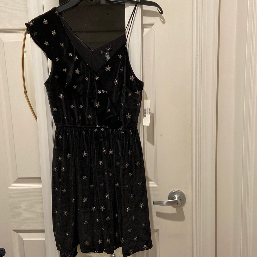 Brand new Medium dress